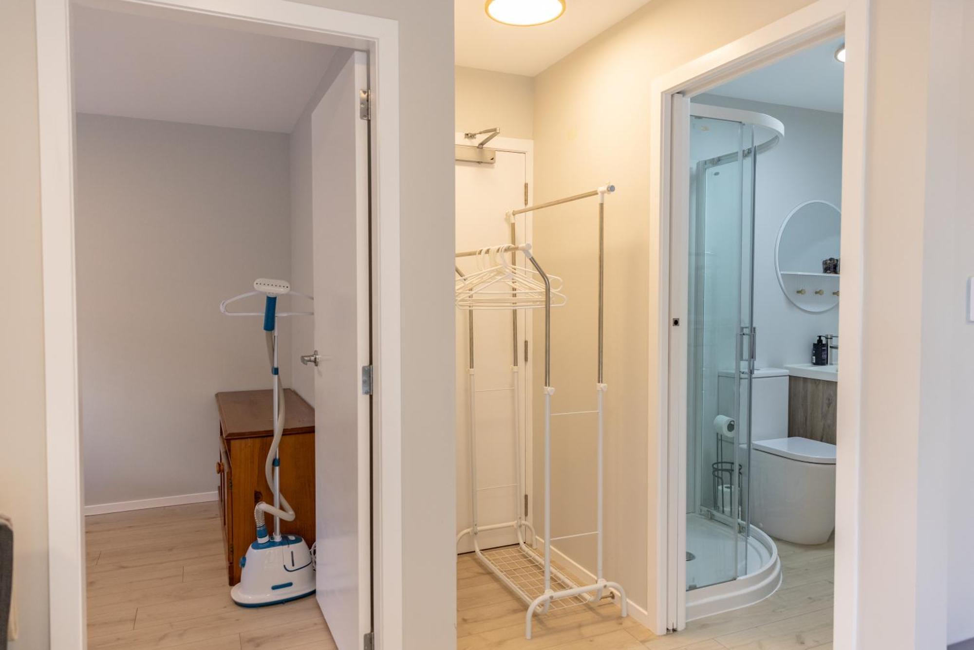 Back Garden Flat With Free On Street Parking And Fiber Wifi - 15 Mins To Ferry, Stadium, Cbd Wellington Bagian luar foto
