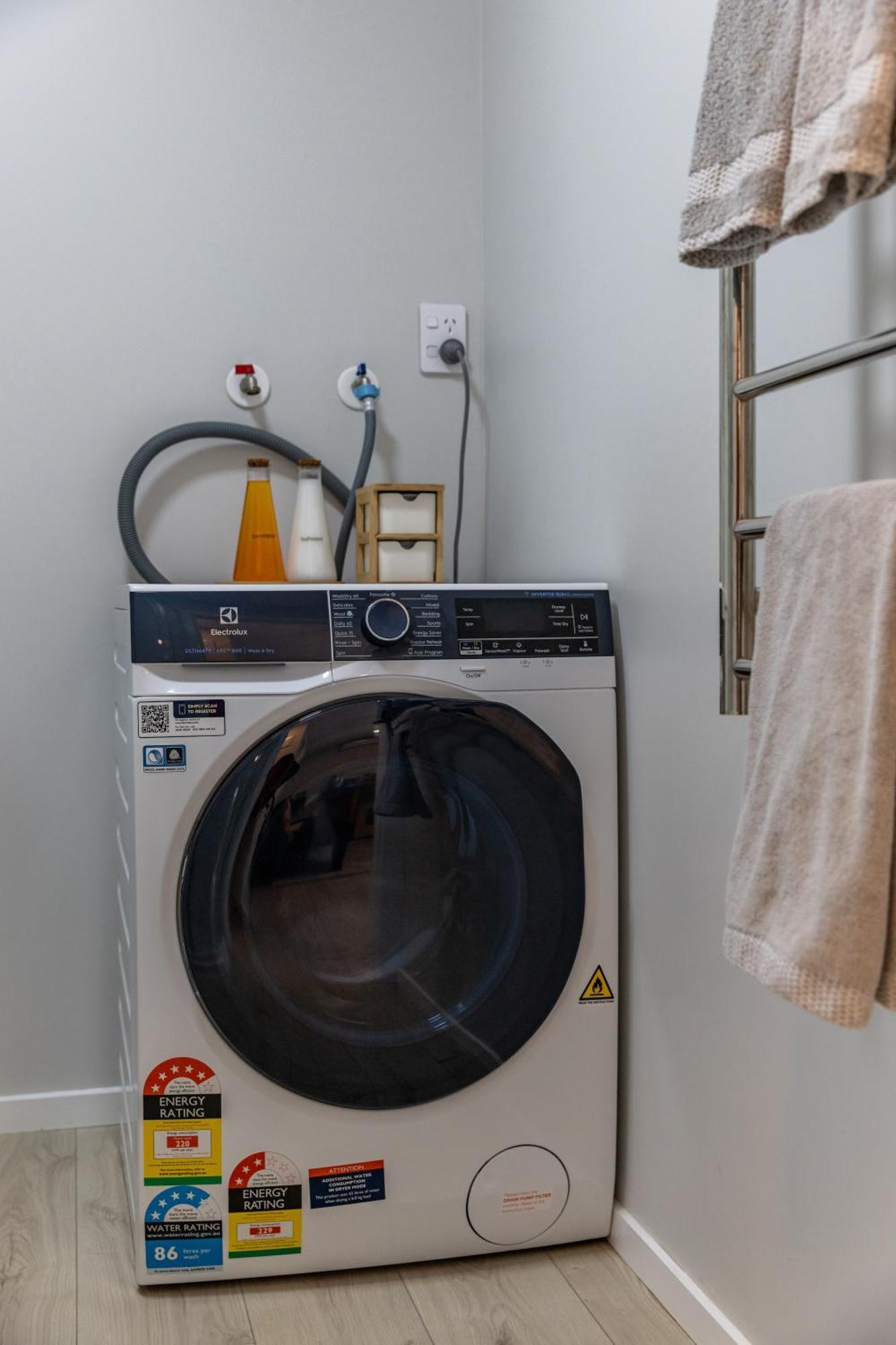 Back Garden Flat With Free On Street Parking And Fiber Wifi - 15 Mins To Ferry, Stadium, Cbd Wellington Bagian luar foto