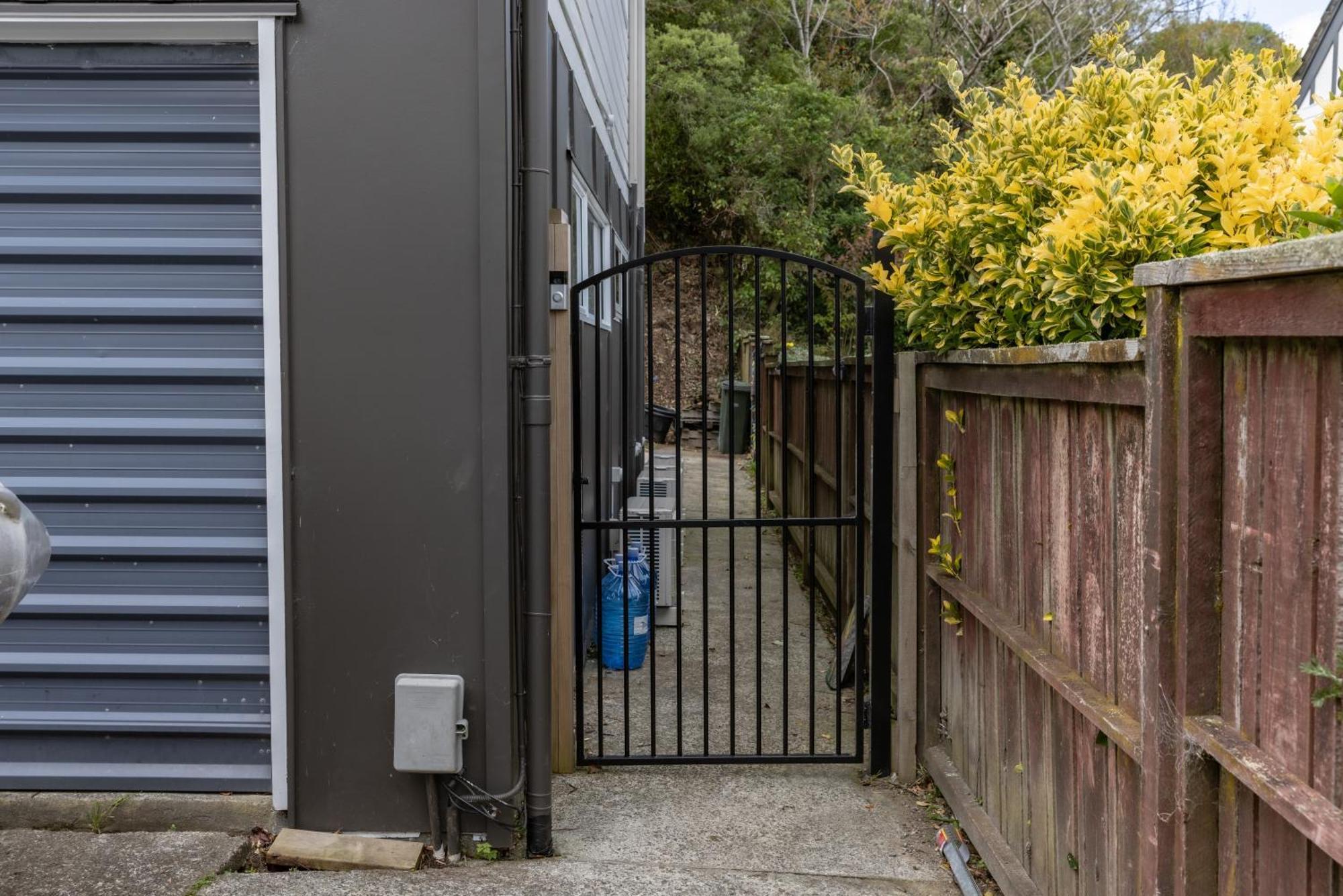 Back Garden Flat With Free On Street Parking And Fiber Wifi - 15 Mins To Ferry, Stadium, Cbd Wellington Bagian luar foto