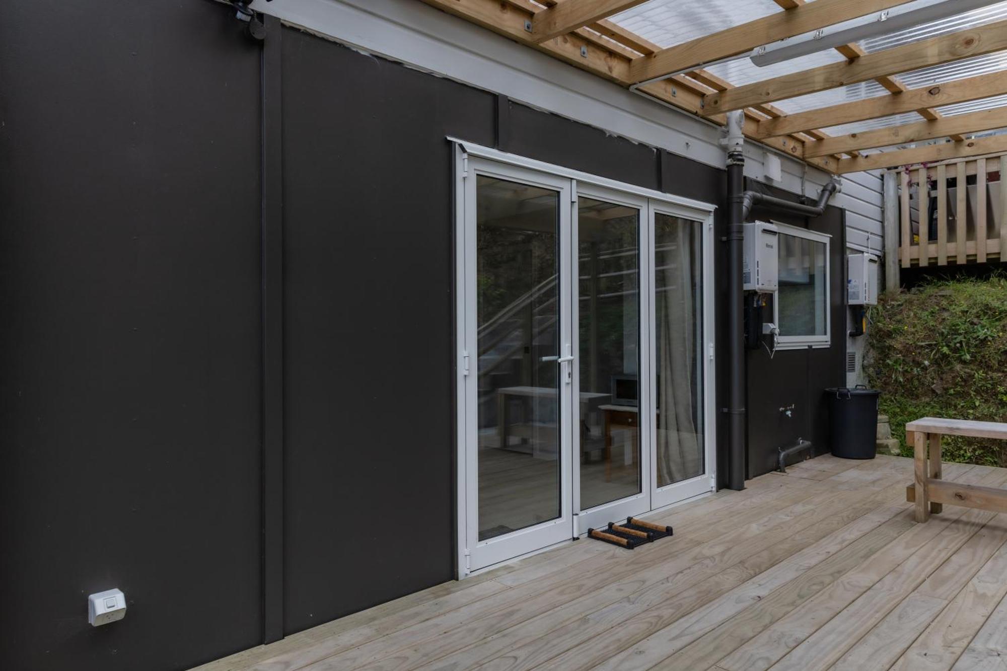 Back Garden Flat With Free On Street Parking And Fiber Wifi - 15 Mins To Ferry, Stadium, Cbd Wellington Bagian luar foto